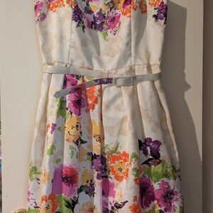 Jessica Howard Elegant Cream Satin Dress